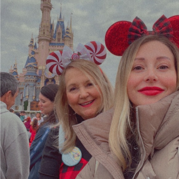 Meet your Posher, Gwen - Picture 7 of 7